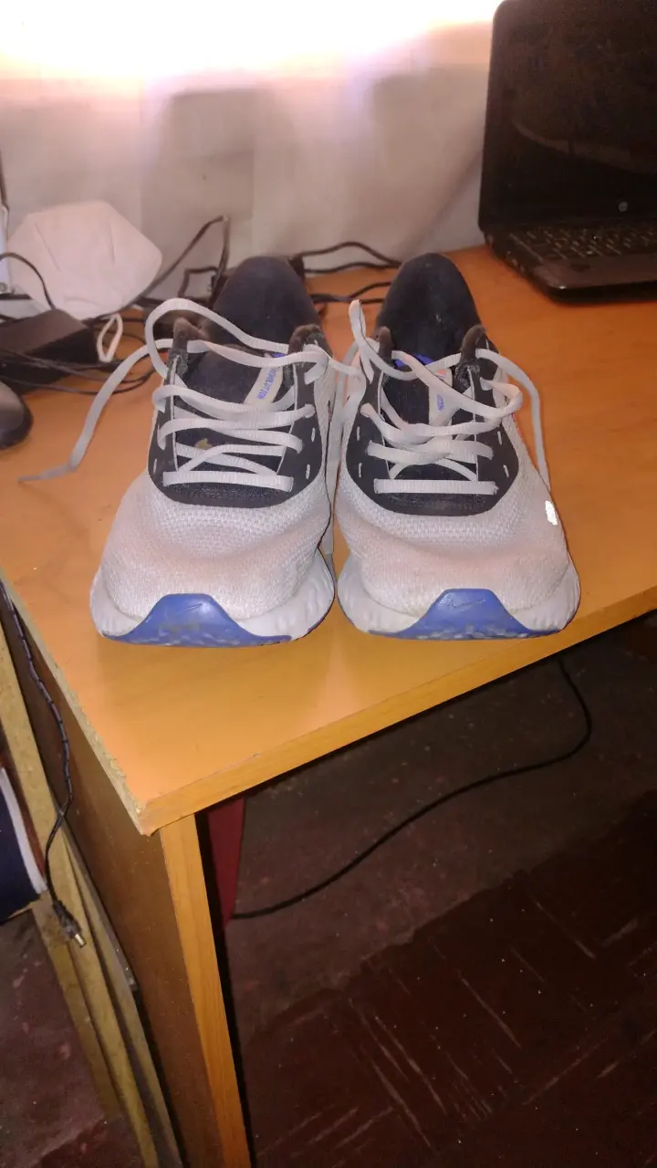 Zapatillas deportivas gris y azul - 4
