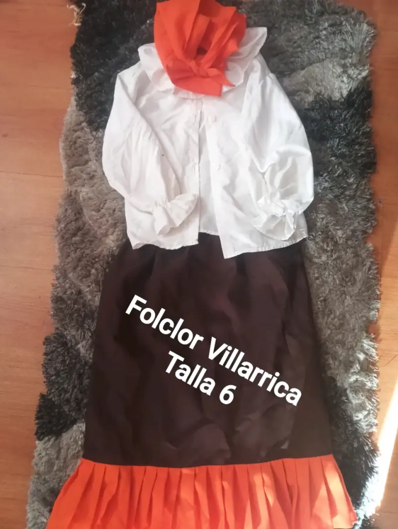 Traje folclórico talla 6
