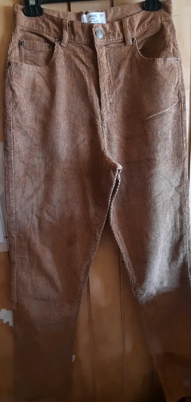 Pantalón de pana marrón - 1