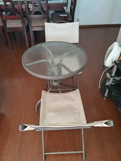 Set de mesa y sillas plegables - miniatura 1