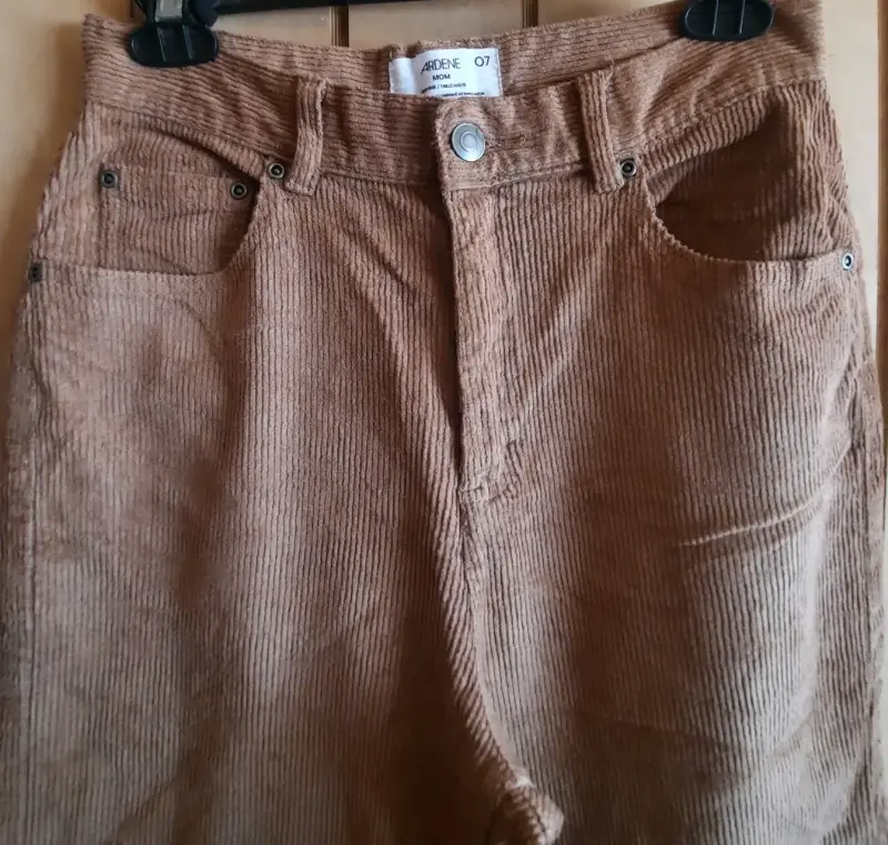 Pantalón de pana marrón - 2