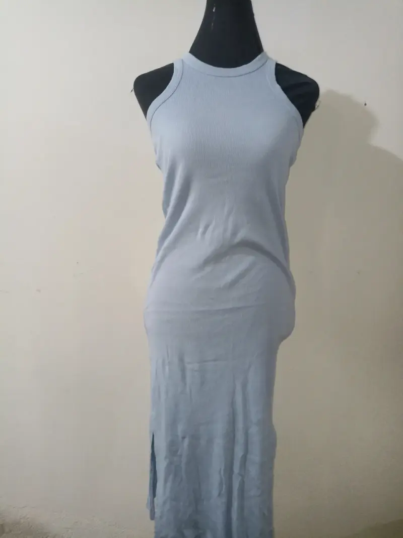 Vestido sin mangas azul claro