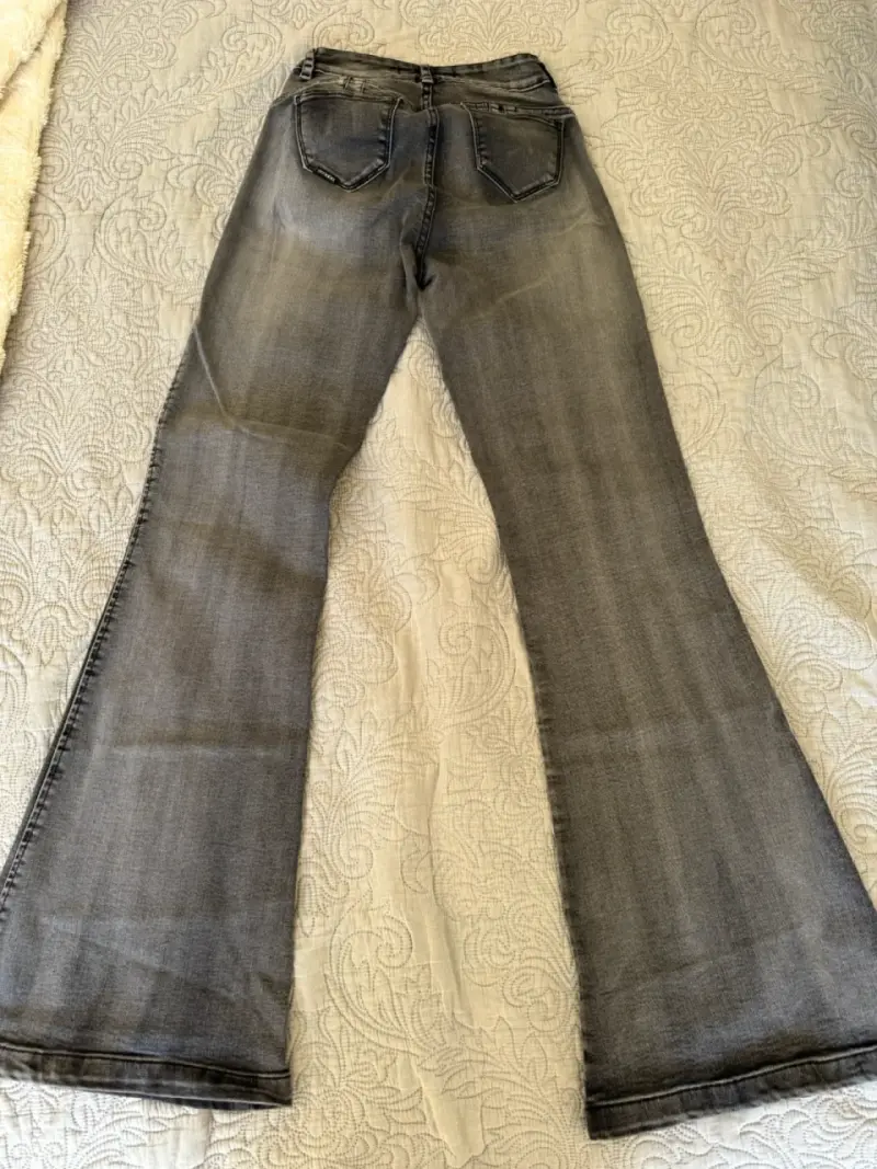 Jeans colombianos Amalia acampanados grises - 2