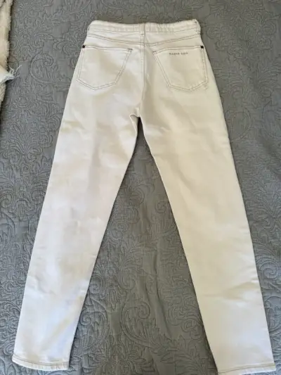 Pantalón blanco estilo casual - miniatura 2