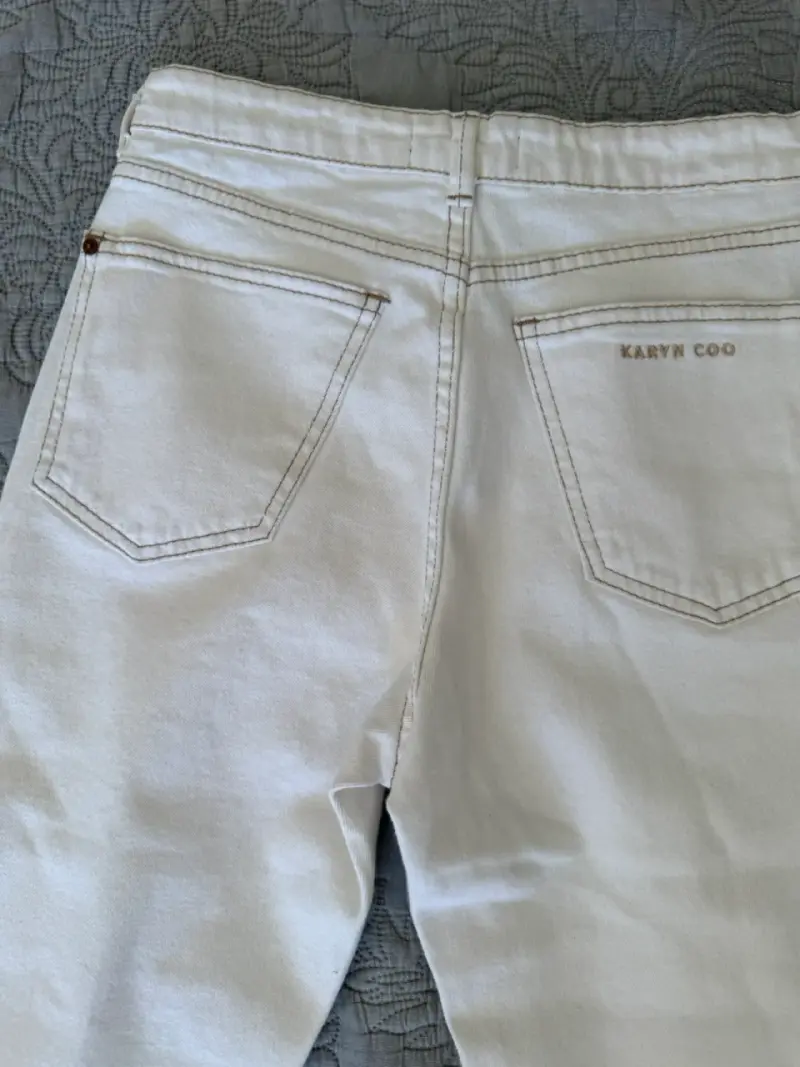 Pantalón blanco estilo casual - 3