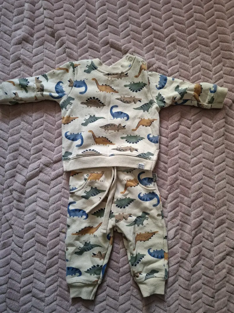 Conjunto bebé con dinosaurios - 3