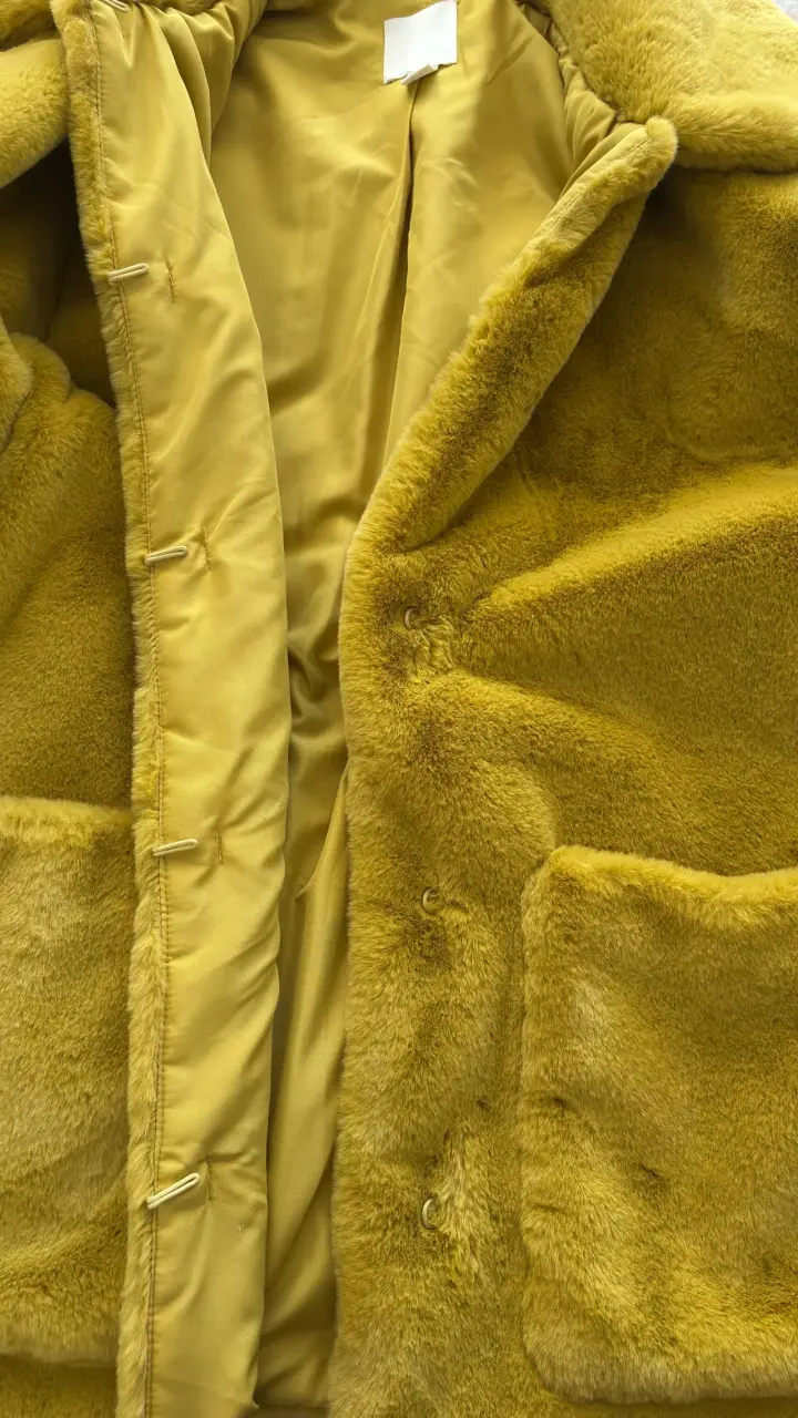 Abrigo de peluche amarillo - 3