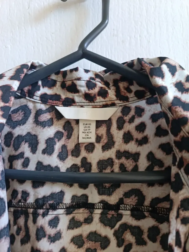 Blusa larga estampado animal print - 2