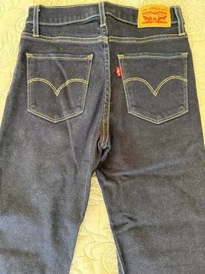 Jeans Levis pitillo azul oscuro - miniatura 3