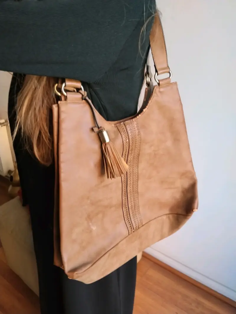 Cartera de hombro camel - 1