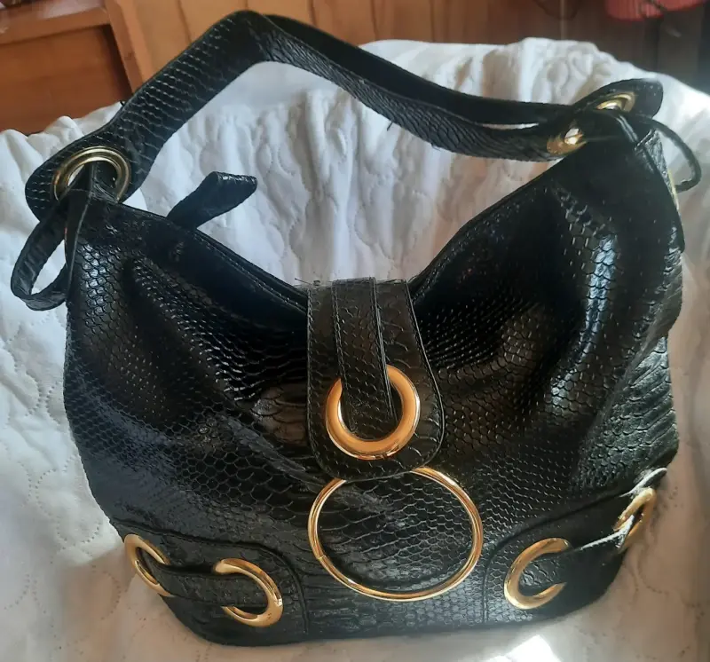 Cartera negra efecto piel de serpiente - 2