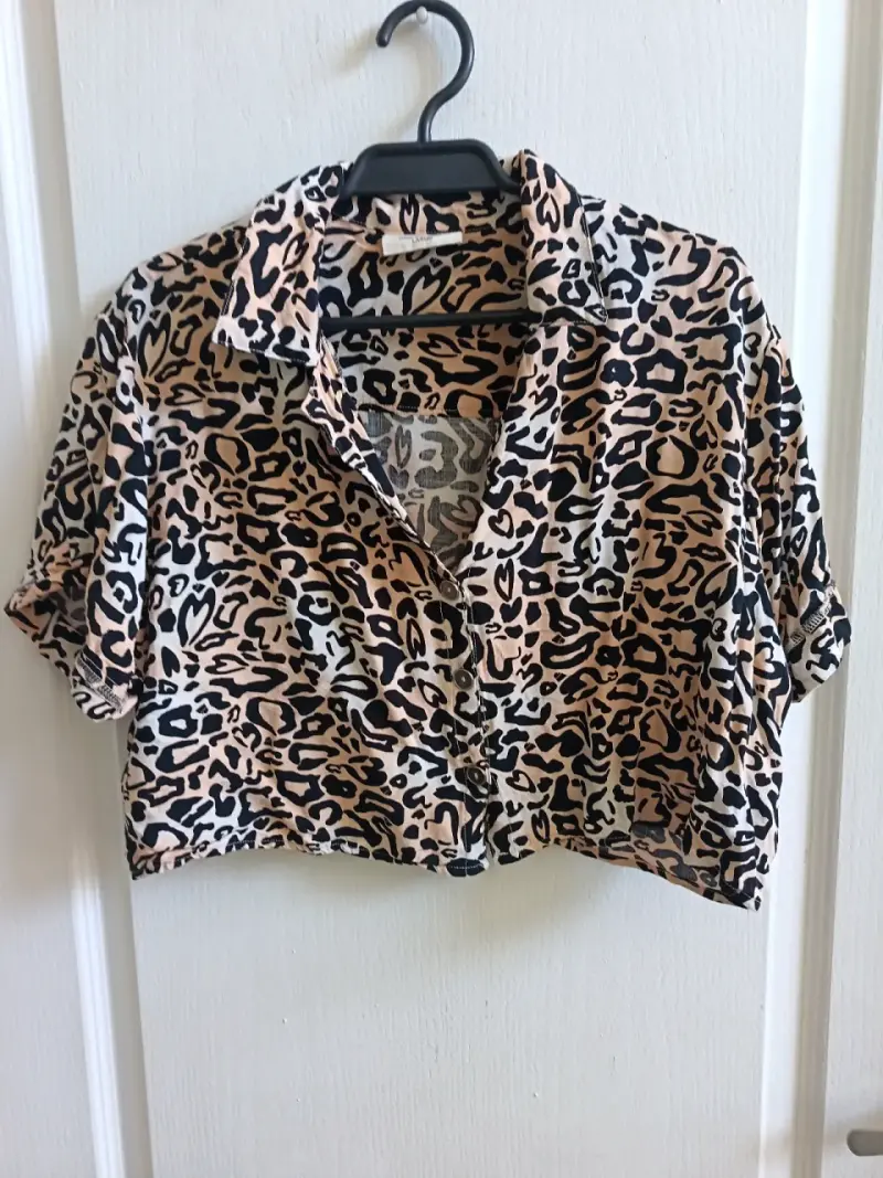 Blusa corta estampado animal - 1