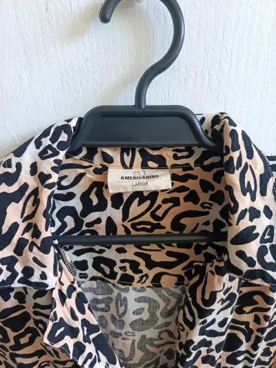 Blusa corta estampado animal - miniatura 2