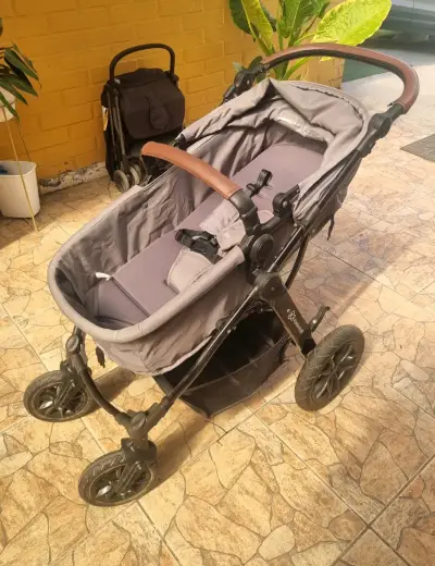 Coche kinderkraft 3 en 1 moov - miniatura 1