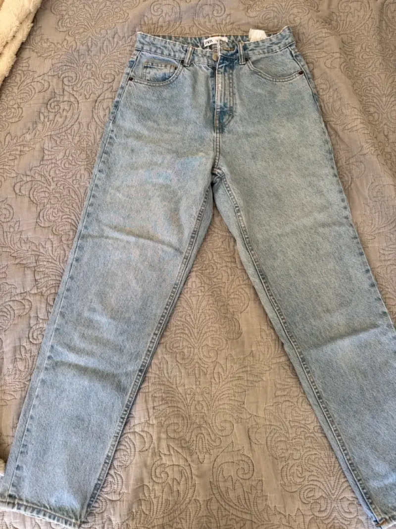 Jeans celestes de tiro alto - 1