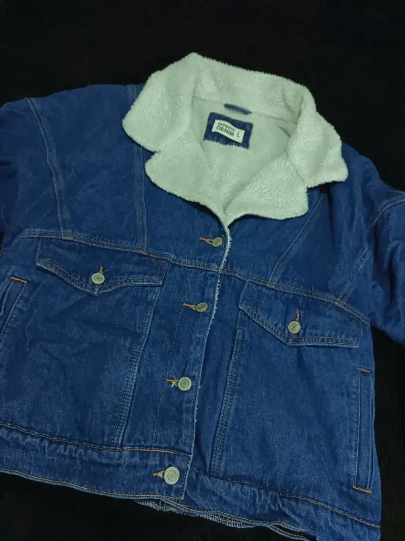Chaqueta mezclilla con chiporro opposite - 2