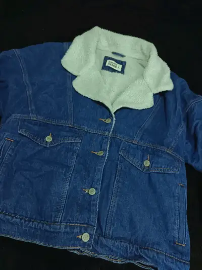 Chaqueta mezclilla con chiporro opposite - miniatura 2