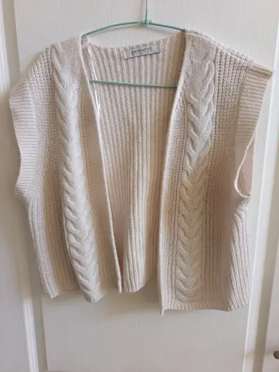 Chaleco beige tejido sin mangas - miniatura 1