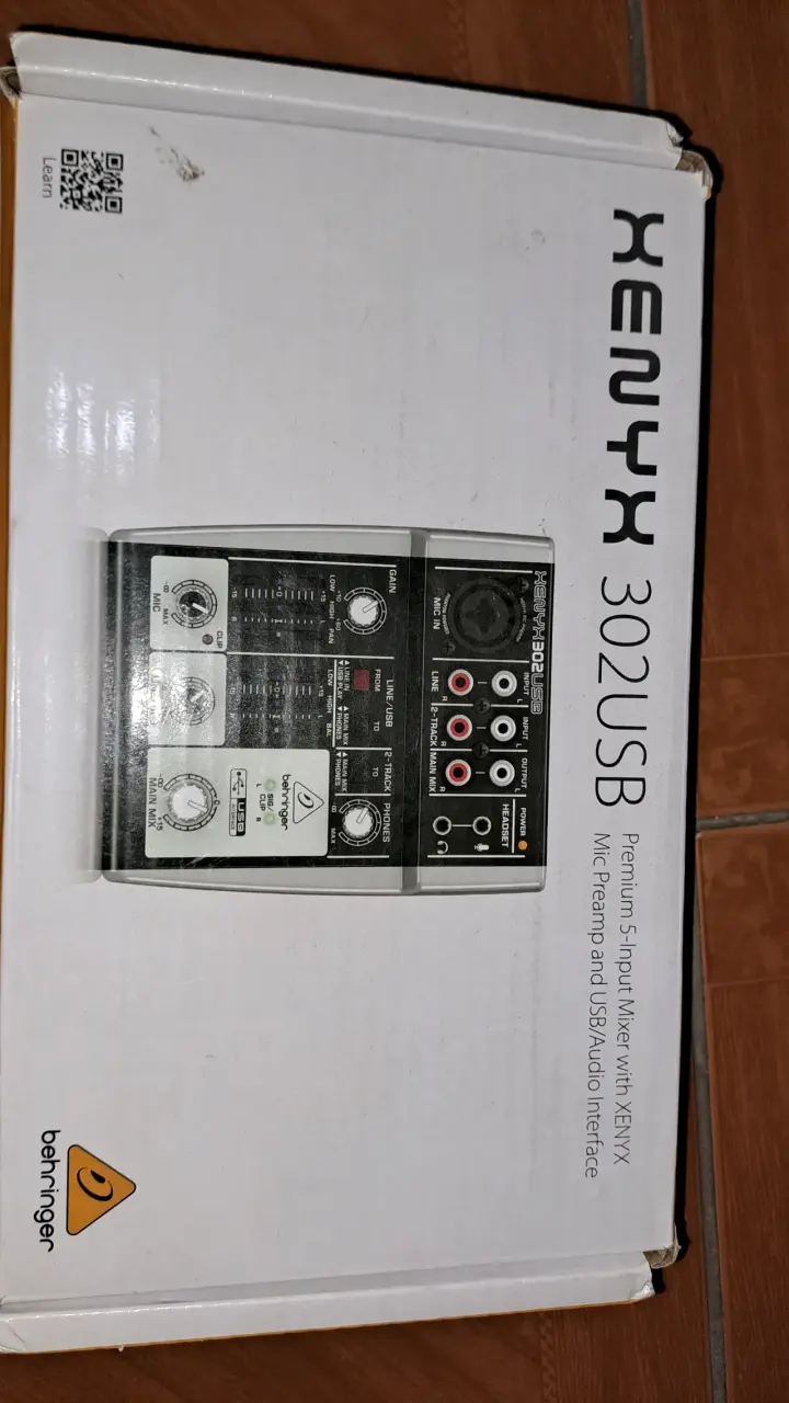 Mezclador de audio Behringer - 5