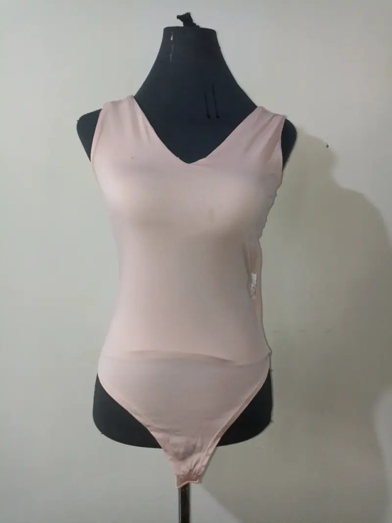 Bodysuit rosa sin mangas