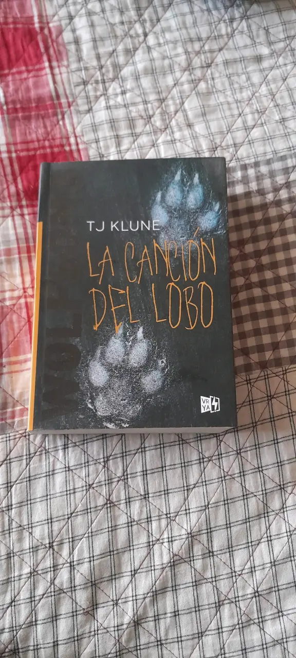 Libro 'La Canción del Lobo' - 1