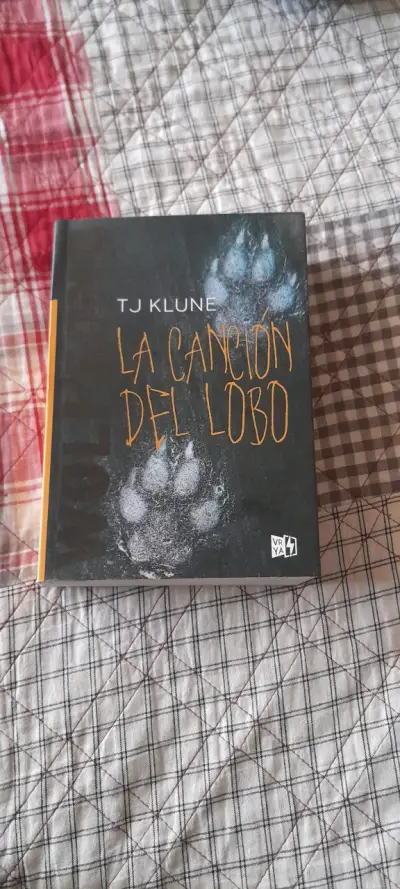 Libro 'La Canción del Lobo' - miniatura 1