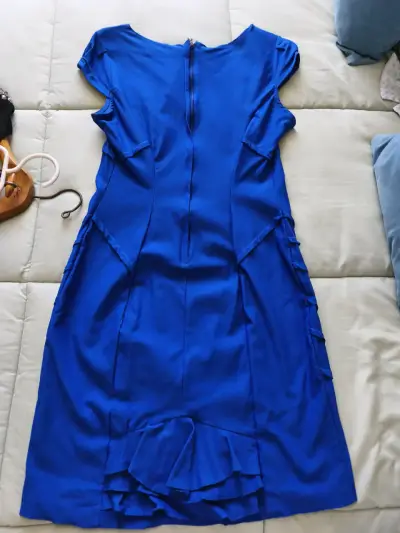 Vestido azul con volantes - miniatura 1