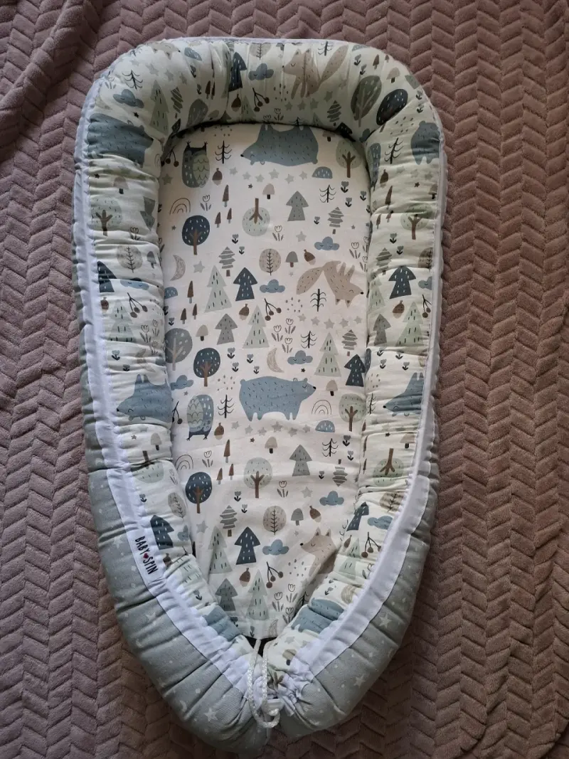 Cuna nido de bebé estampado