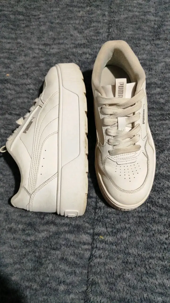 Zapatillas blancas Puma usadas - 1