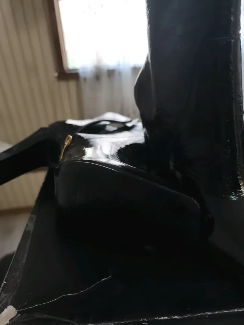 Botines de charol negro - 1