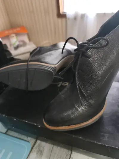 Zapatos de cuero negros con taco - miniatura 1
