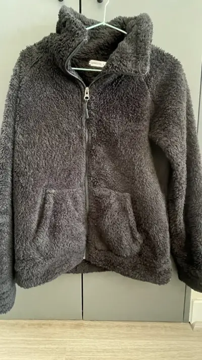 Chaqueta polar negra - miniatura 2