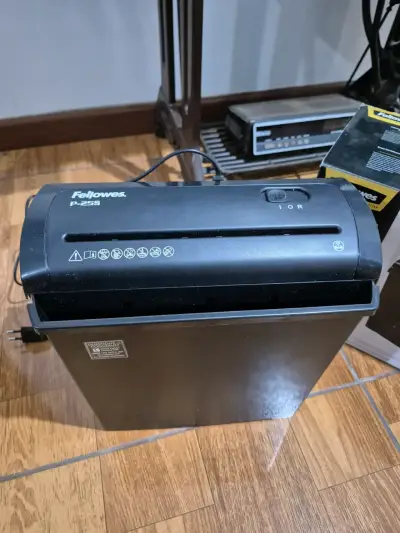 Destructora de papel Fellowes PowerShred - miniatura 3