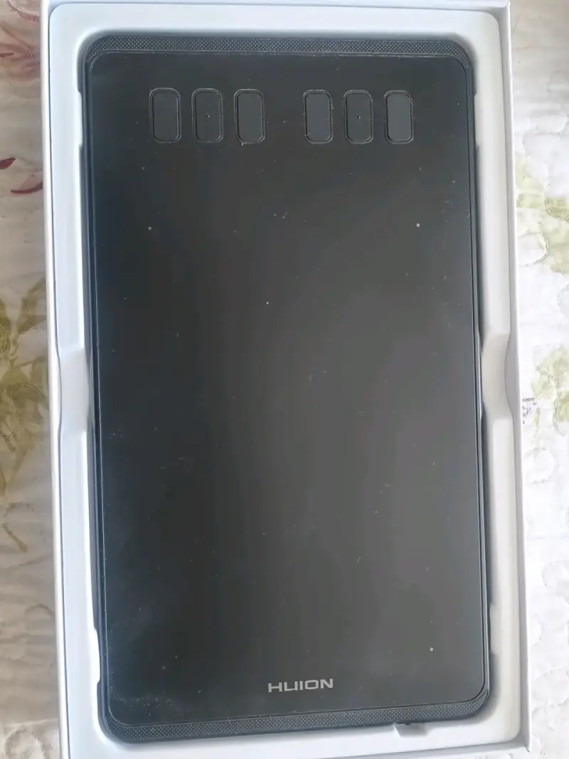 Tableta gráfica Huion con lápiz - 2