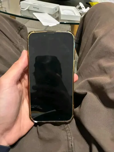 iPhone 14 - miniatura 1