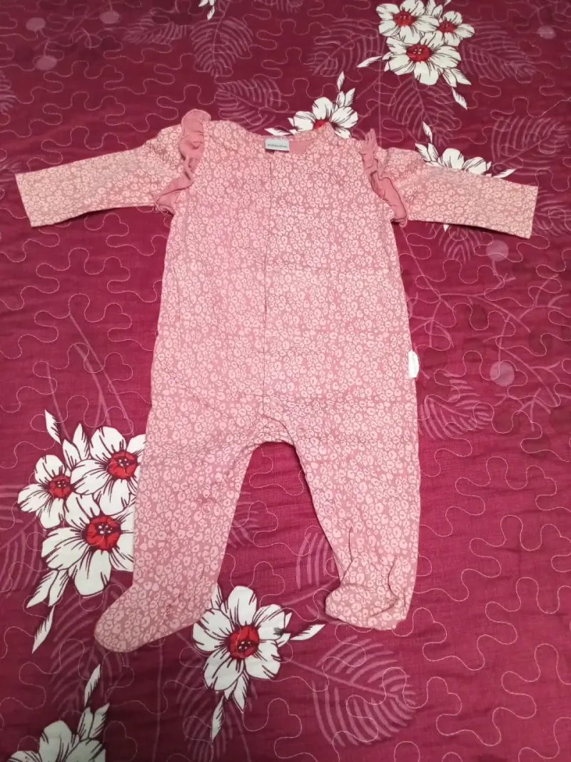 Pijama rosa para bebé - 1
