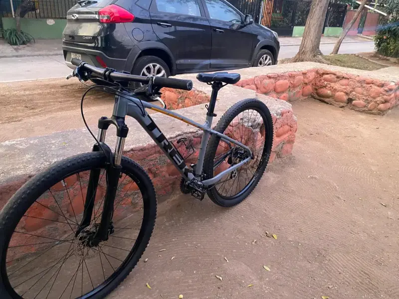 Bicicleta Trek Marlin 6 - 2