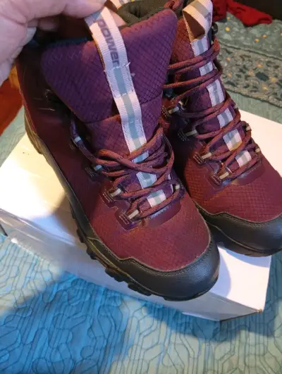 Botas de trekking moradas contra agua - miniatura 1