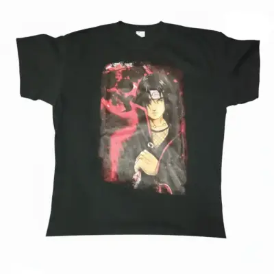 Polera negra con diseño anime - miniatura 1