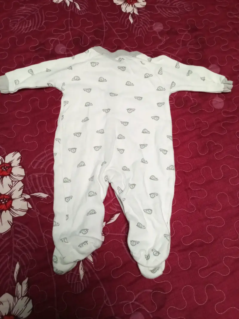 Enterito bebé blanco con diseño - 2
