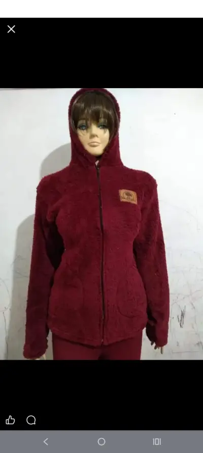 Chaqueta de lana con capucha - miniatura 1