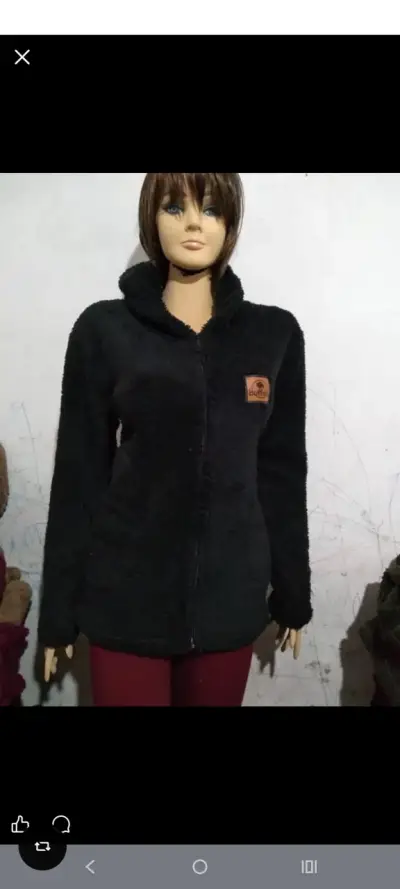 Chaqueta de lana con capucha - miniatura 2