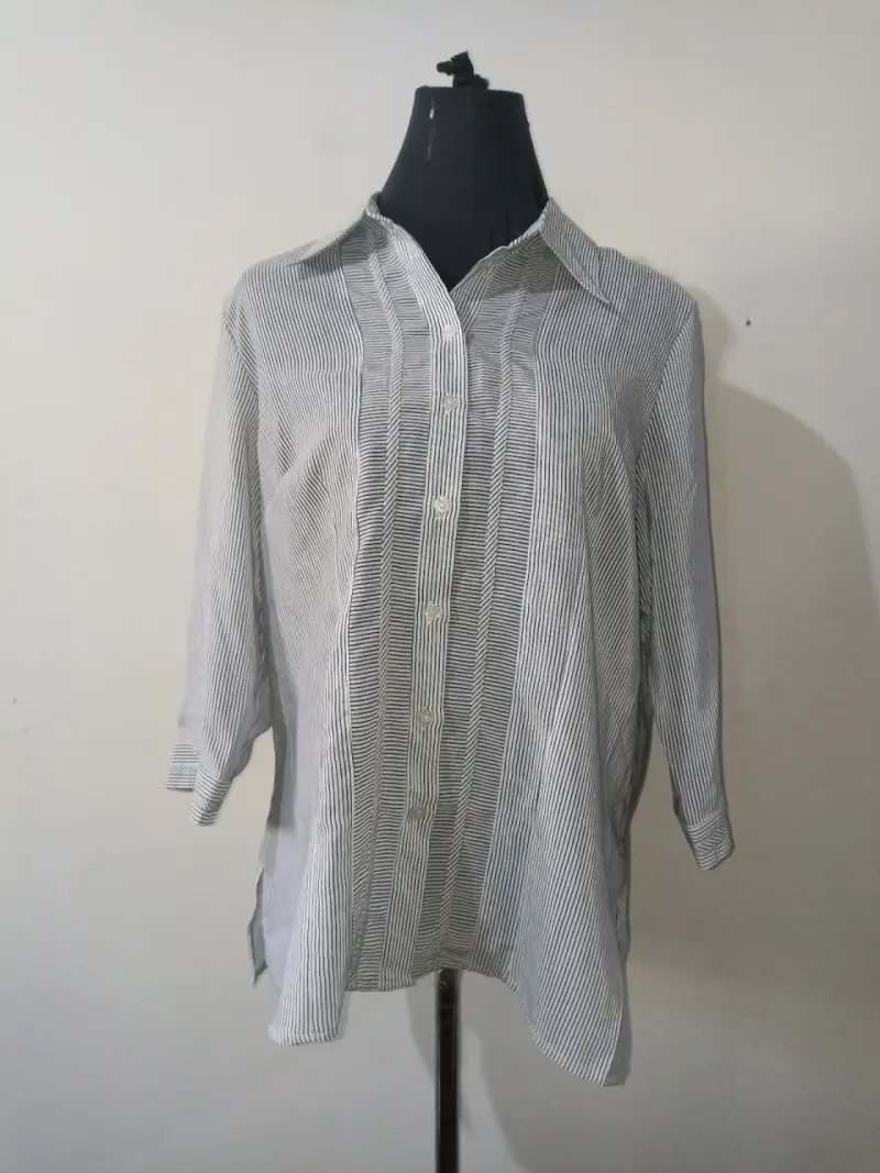 Blusa rayada blanco y negro