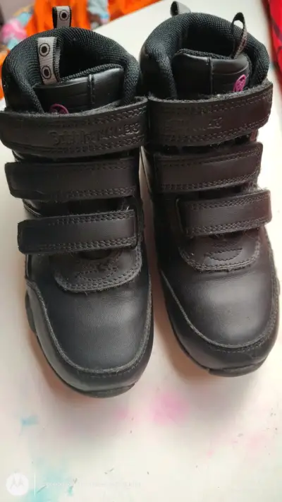 Zapatos negros infantiles - miniatura 1