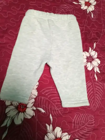 Pantalones grises bebé - miniatura 2