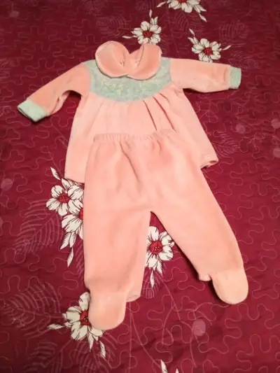 Conjunto rosado para bebé - miniatura 1