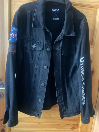 Chaqueta negra NASA talla L - miniatura 1