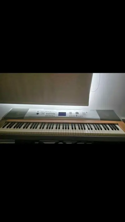 Teclado Yamaha DGX 630 - miniatura 3