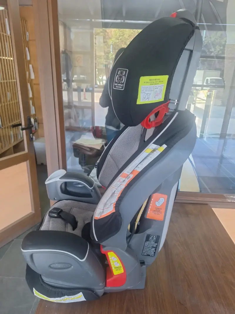 Silla de auto Graco gris - 3