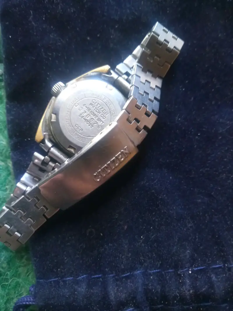 Reloj pulsera metalico citizen - 3